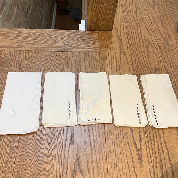 Bundle of Vintage Hankies (Monogrammed) - Picture 2 of 8